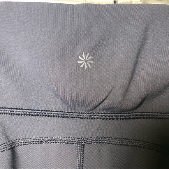 Athleta Navy legging with pockets - Picture 15 of 16